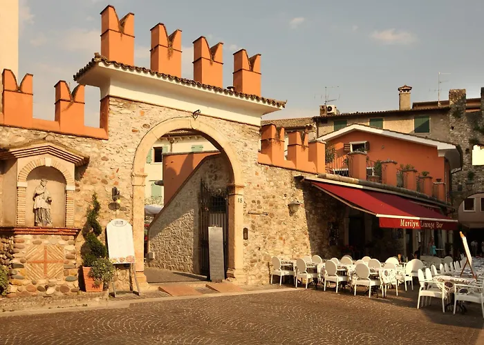 Corte San Luca Apartments